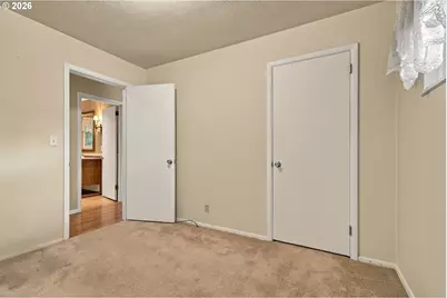 8123 SE Roots Rd, Milwaukie, OR 97267 - Photo 40
