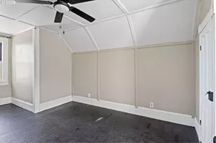 210 SE 4th St, Oakland, OR 97462 - Photo 20