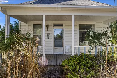 210 SE 4th St, Oakland, OR 97462 - Photo 1