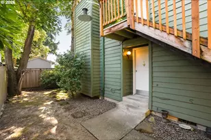 3930 Lake Grove Ave, Lake Oswego, OR 97035 - Photo 2