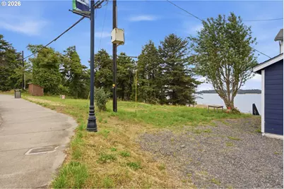 842 S Empire Blvd, Coos Bay, OR 97420 - Photo 28