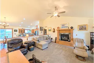 10503 Emily Dr, Island City, OR 97850 - Photo 8