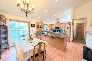 10503 Emily Dr, Island City, OR 97850 - Photo 6