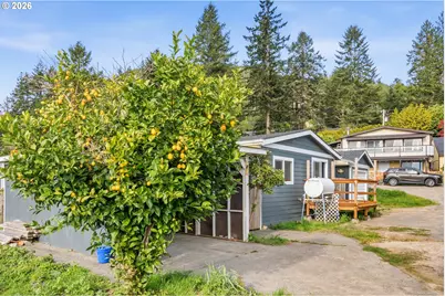 16172 Wedgewood Ln, Brookings, OR 97415 - Photo 2