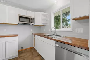 1543 NE 16th Way, Gresham, OR 97030 - Photo 6