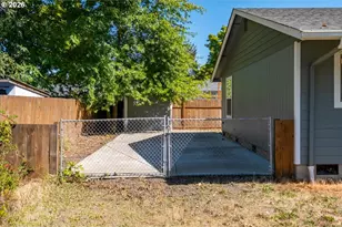 1423 32nd Ave, Albany, OR 97322 - Photo 4