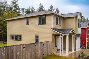 877 Virginia Cir, Clatskanie, OR 97016 - Photo 4