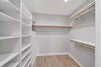 1025 NW Basco Ave, Roseburg, OR 97471 - Photo 16