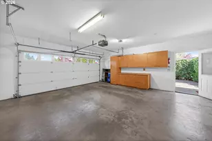 1025 NW Basco Ave, Roseburg, OR 97471 - Photo 28