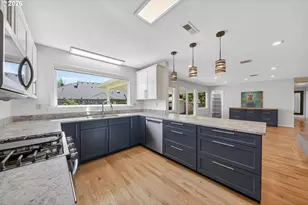 1025 NW Basco Ave, Roseburg, OR 97471 - Photo 12