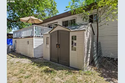 1801 E Laurel Dr, Newberg, OR 97132 - Photo 38