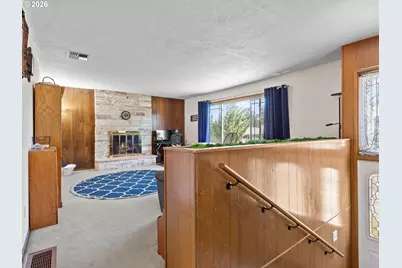 1801 E Laurel Dr, Newberg, OR 97132 - Photo 8