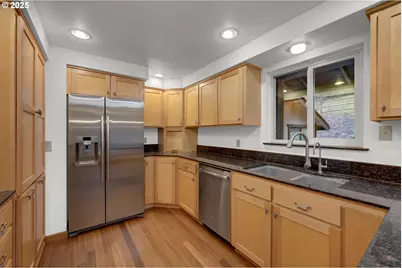 28198 Briggs Hill Rd, Eugene, OR 97405 - Photo 18