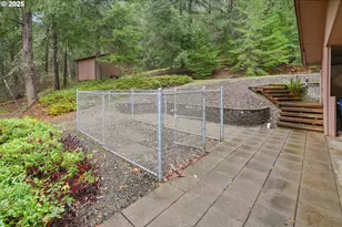 28198 Briggs Hill Rd, Eugene, OR 97405 - Photo 38