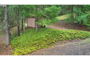 28198 Briggs Hill Rd, Eugene, OR 97405 - Photo 38