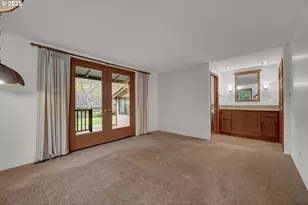 28198 Briggs Hill Rd, Eugene, OR 97405 - Photo 20