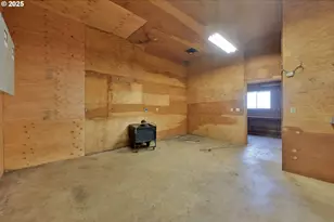 7349 Henderer Rd, Elkton, OR 97436 - Photo 24