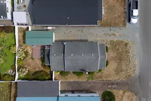 210 Cypress Ave, Garibaldi, OR 97118 - Photo 26