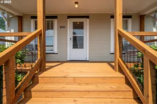 210 Cypress Ave, Garibaldi, OR 97118 - Photo 4