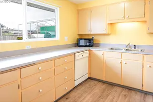 3430 E St, Springfield, OR 97478 - Photo 16