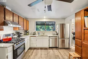 30921 NW Spencer Rd, Ridgefield, WA 98642 - Photo 16