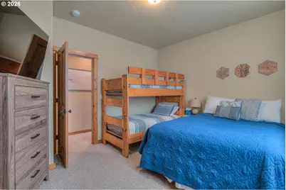56340 Solar Dr, Bend, OR 97707 - Photo 28