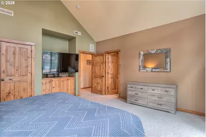 56340 Solar Dr, Bend, OR 97707 - Photo 26
