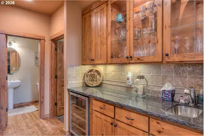 56340 Solar Dr, Bend, OR 97707 - Photo 16