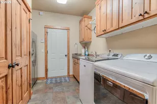 56340 Solar Dr, Bend, OR 97707 - Photo 18