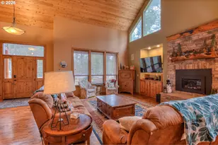 56340 Solar Dr, Bend, OR 97707 - Photo 10