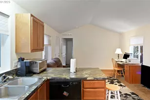 2723 Oakland Loop, Salem, OR 97317 - Photo 8