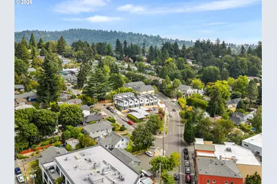 7572 SW 31st Ave, Portland, OR 97219 - Photo 18