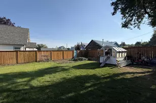 203 NE 1st St, Enterprise, OR 97828 - Photo 34