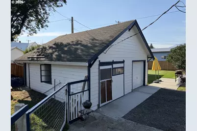 203 NE 1st St, Enterprise, OR 97828 - Photo 38