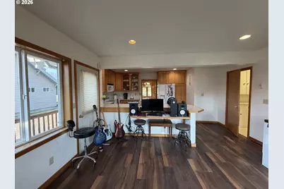 203 NE 1st St, Enterprise, OR 97828 - Photo 16
