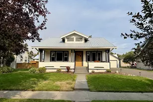 203 NE 1st St, Enterprise, OR 97828 - Photo 1
