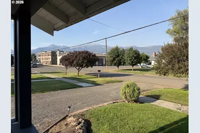 203 NE 1st St, Enterprise, OR 97828 - Photo 4
