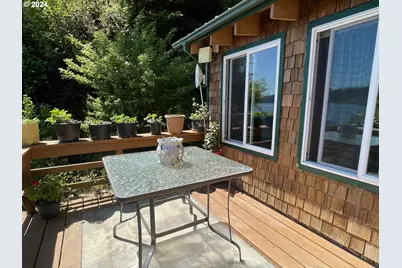 83126 Siltcoos Station Rd, Westlake, OR 97493 - Photo 4