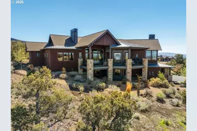 16368 SW Hat Rock Loop, Powell Butte, OR 97753 - Photo 2