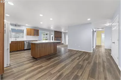 1275 NE Country Club Ave, Gresham, OR 97030 - Photo 10