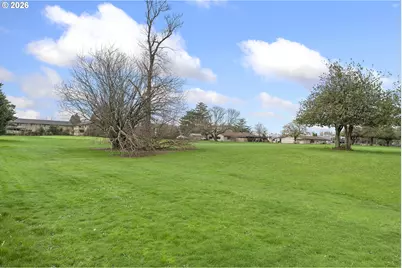 1275 NE Country Club Ave, Gresham, OR 97030 - Photo 32