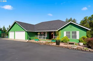 10920 Martin Ln NE, Aurora, OR 97002 - Photo 2