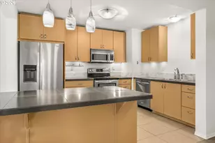 200 SW Burnham Rd, Lake Oswego, OR 97034 - Photo 14