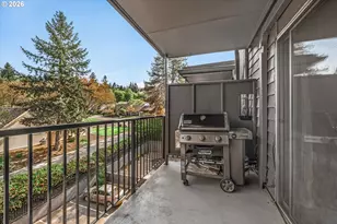 200 SW Burnham Rd, Lake Oswego, OR 97034 - Photo 14