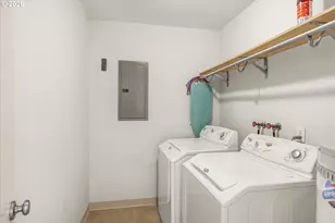 200 SW Burnham Rd, Lake Oswego, OR 97034 - Photo 30