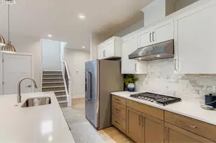 7839 SW Thornbridge Ter, Beaverton, OR 97007 - Photo 10