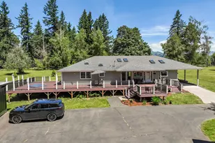 814 SE 357th Ave, Washougal, WA 98671 - Photo 2