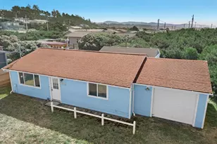 2001 NW Mackey St, Waldport, OR 97394 - Photo 4