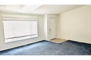 6425 SW Canal Blvd, Redmond, OR 97756 - Photo 2