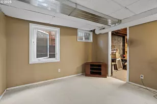 9311/9315 SE Grant St, Portland, OR 97216 - Photo 14